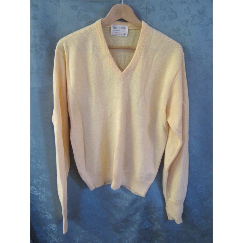 VTG 70's Lord Jeff "Jefflon" V Neck Sweater Size Large Dupont Orlon Yellow